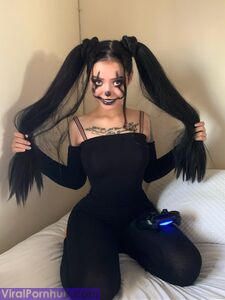 Bella Poarch Nude Leaks photo 36