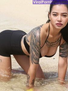 Bella Poarch Hot Pics photo 3