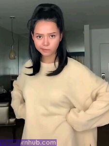 Bella Poarch Cute AF Pics photo 3