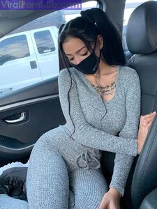 Bella Poarch Being Hot photo 1