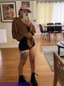 Bella Poarch Being Hot photo 5