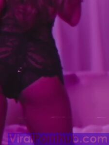 Ariana Grande Nude Leaks photo 4