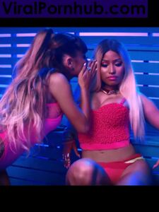 Ariana Grande Nude Leaks photo 14