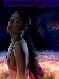 Ariana Grande Nude Leaks photo 23