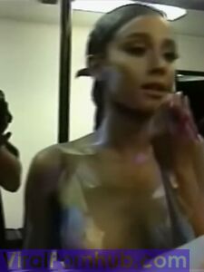 Ariana Grande Nude Leaks photo 25