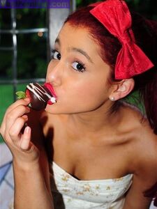 Ariana Grande Nude Leaks photo 85