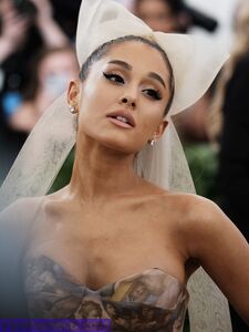 Ariana Grande Nude Leaks photo 137