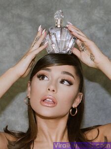 Ariana Grande Nude Leaks photo 192