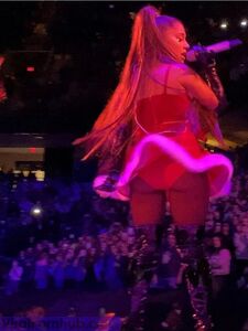 Ariana Grande Nude Leaks photo 197