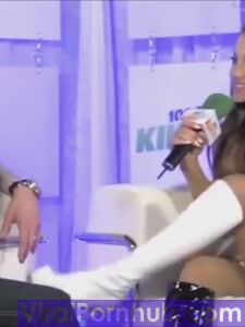 Ariana Grande Nude Leaks photo 213