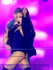 Ariana Grande Nude Leaks photo 222