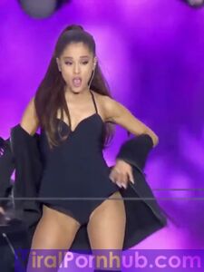 Ariana Grande Nude Leaks photo 231