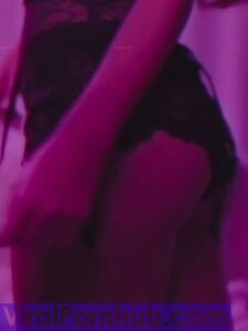 Ariana Grande Nude Leaks photo 233