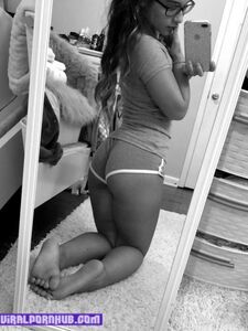 Alahna Ly Nude Photos Leaked photo 19