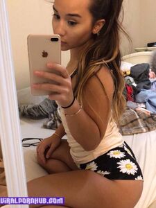 Alahna Ly Nude Photos Leaked photo 26