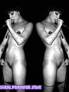 Yolandi Visser Naked Photos Leaked photo 5