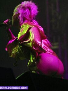 Yolandi Visser Naked Photos Leaked photo 20