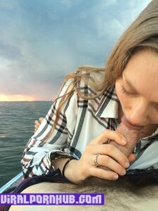 Amanda Seyfried Nude Photos And Sex Tape Leaked photo 3