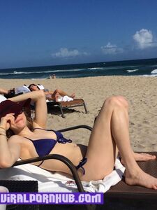 Amanda Seyfried Nude Photos And Sex Tape Leaked photo 6