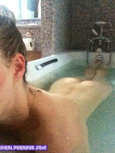 Amanda Seyfried Nude Photos And Sex Tape Leaked photo 19