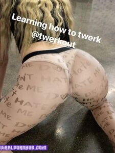 Lele Pons Nude & Sex Tape Leaked photo 16