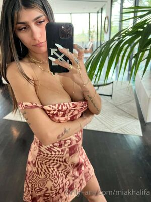 Mia Khalifa Nude Photos photo 14