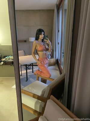 Mia Khalifa Nude Photos photo 126