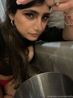 Mia Khalifa Nude Photos photo 220