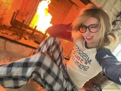 Belle Delphine Nude Photos photo 65