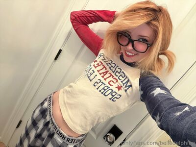 Belle Delphine Nude Photos photo 69