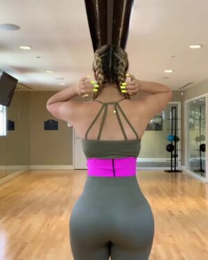 Therealbrittfit Nude Photos photo 300