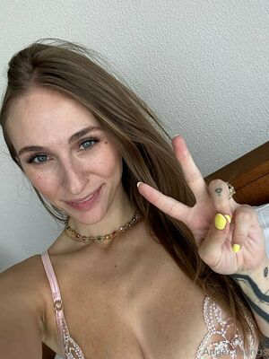 Angel Youngs Nude Photos photo 99