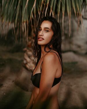 Carlieevall Nude Photos photo 22