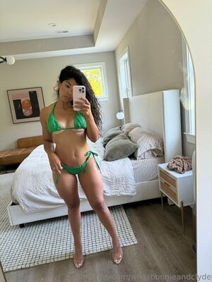 Whosbonnieandclyde Nude Photos photo 22