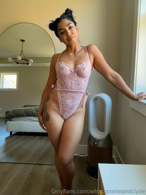 Whosbonnieandclyde Nude Photos photo 81