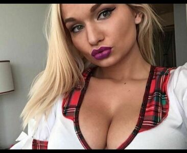 Zoie Burgher Nude Photos photo 95