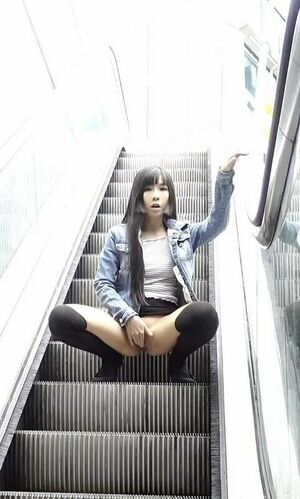 Littlesubgirl Nude Photos photo 3