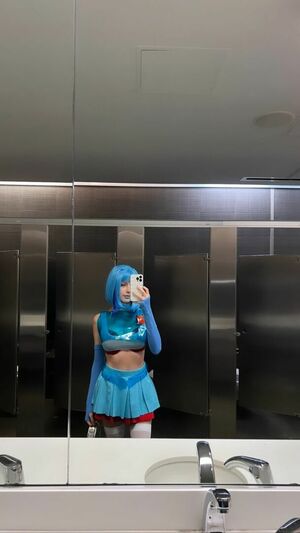 Bunni Emmie Nude Photos photo 5