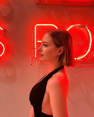 Bunni Emmie Nude Photos photo 6