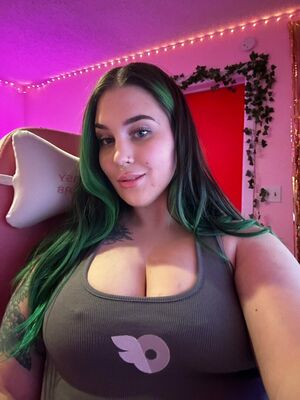 Chloe Cream Nude Photos photo 14