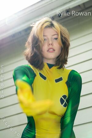 Rylie Rowan Nude Photos photo 17