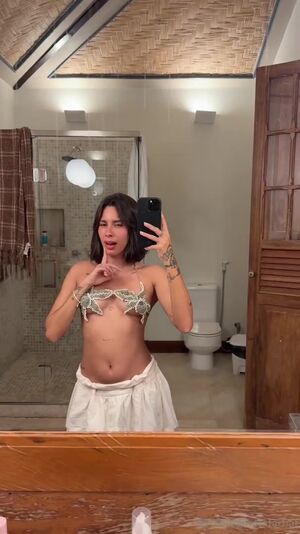 Fernanda Mota Farhat Nude Photos photo 5