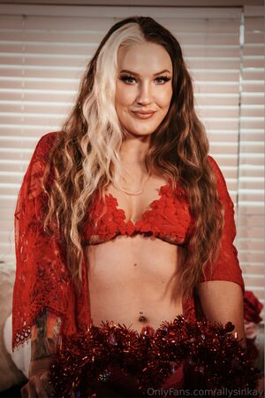Sienna Day Nude Photos photo 251