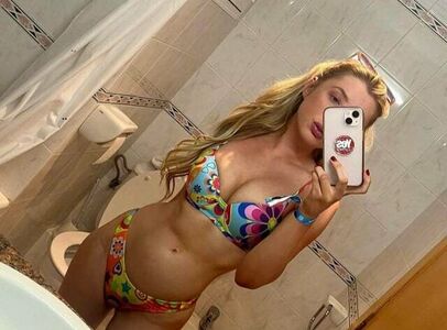 Kateelife Nude Photos photo 8