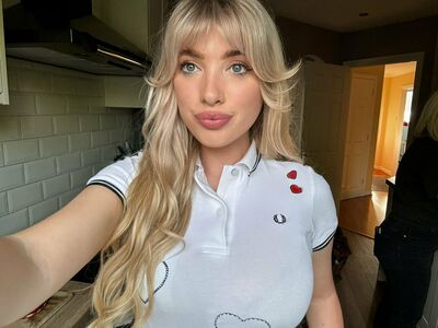 Kateelife Nude Photos photo 26