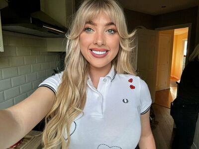 Kateelife Nude Photos photo 27