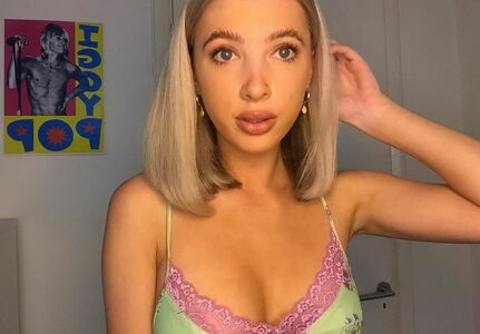 Kateelife Nude Photos photo 43