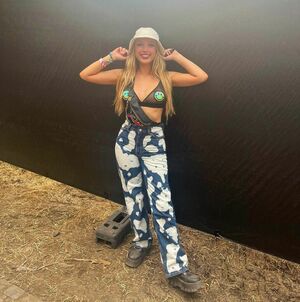Kateelife Nude Photos photo 61