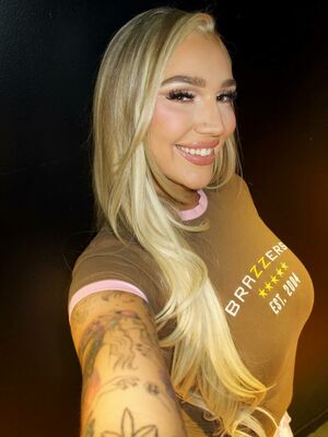 Kendra Sunderland Nude Photos photo 211