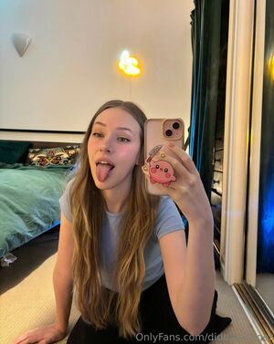 Diddly ASMR Nude Photos photo 28